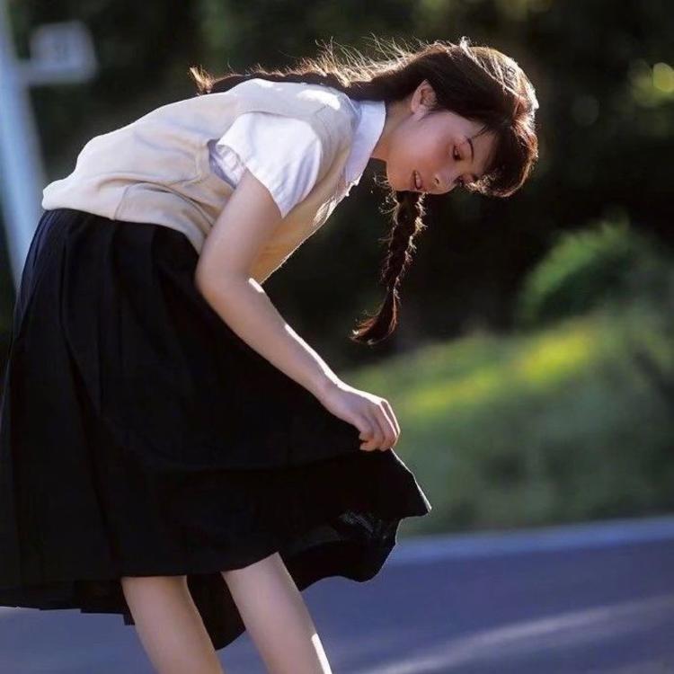 永野芽郁（饰 三条燕） - 独立电影小众在线观看 - 线上看剧